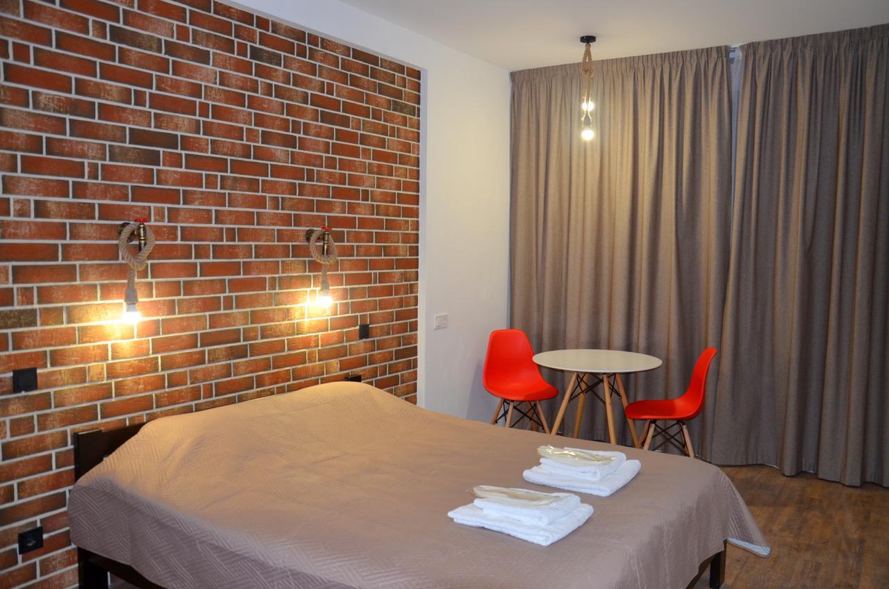 Sky Apartment Virmenska キエフ エクステリア 写真