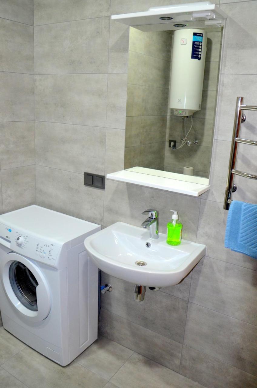 Sky Apartment Virmenska キエフ エクステリア 写真